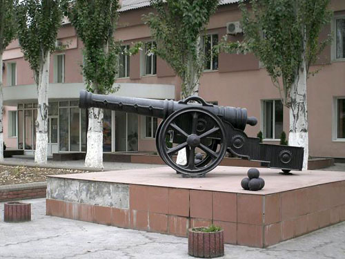 08