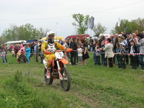 moto 042