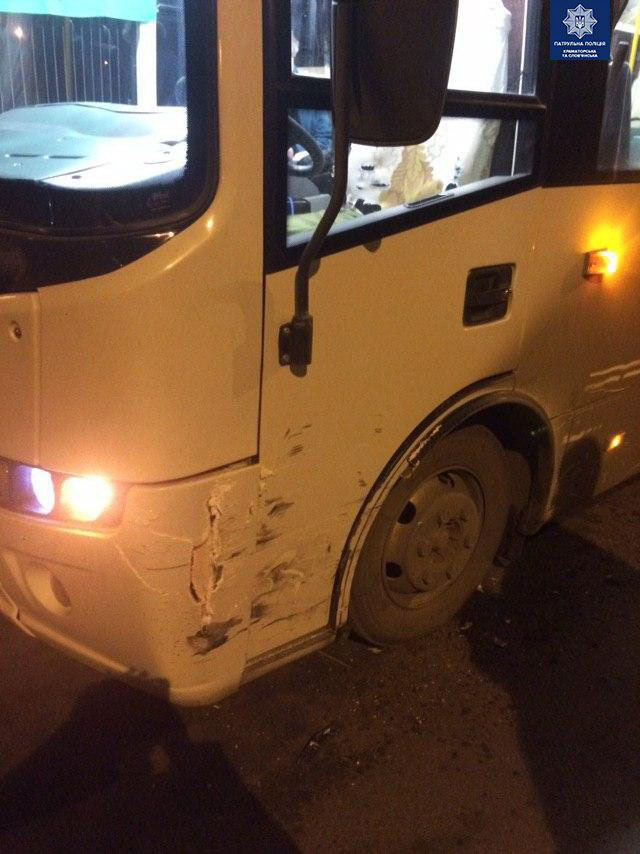 bus4