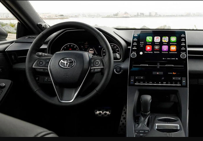 Штатная магнитола Toyota LC 100 — надежный помощник для водителя