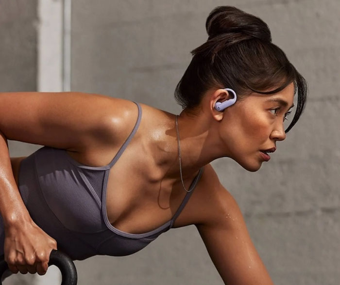 Спортивные наушники без компромиссов: как подобрать идеальную модель для бега и фитнеса